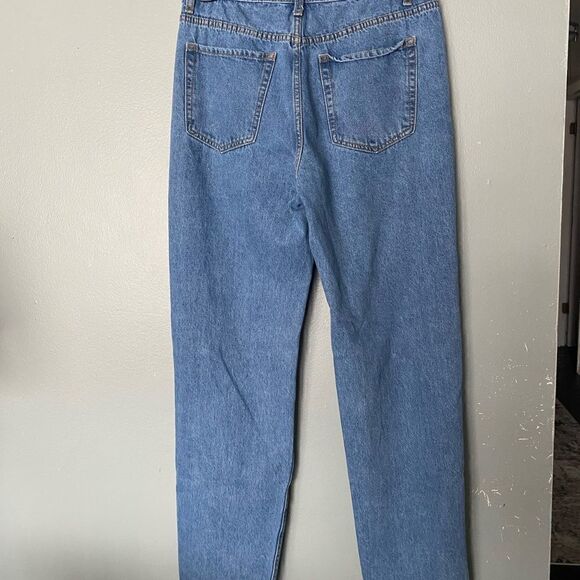 Skinny Fries- Highly Distressed Boyfriend Jeans 7 - Picture 4 of 8